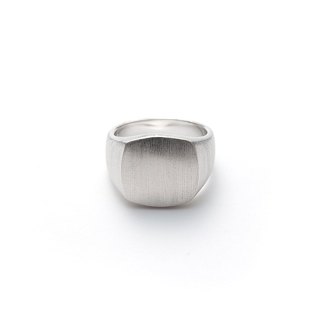 ALEXANDER LYNGGAARD Signet Ring Brushed Rings